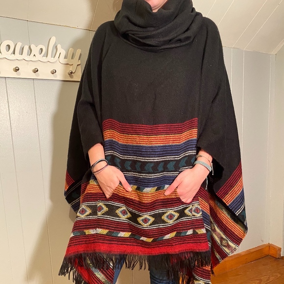 Francesca's Collections Tops - NEW Francesca's Boho Cowl Neck Sweater Poncho